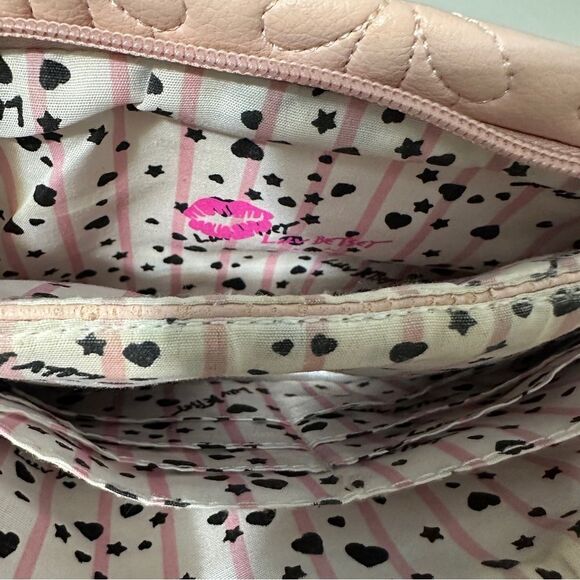 Betsey Johnson Pink Quilted Daisy Wristlet Girly Large Wallet - Picture 6 of 6